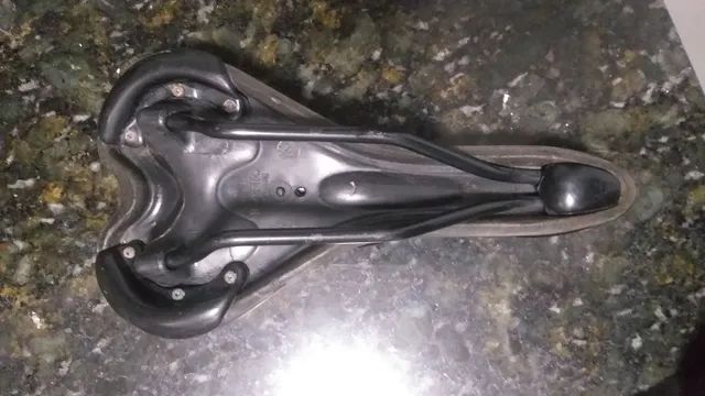 Assento para bicicleta usado 