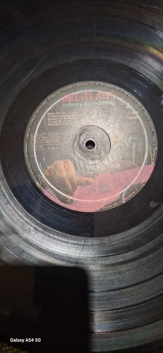 Disco de venil tenho 169 tô  vendendo  todos por  trezentos reais  - Foto 2