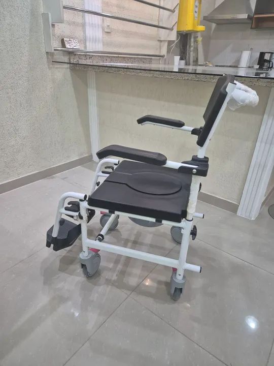 Cadeira de banho supersoft  mobil - Foto 3