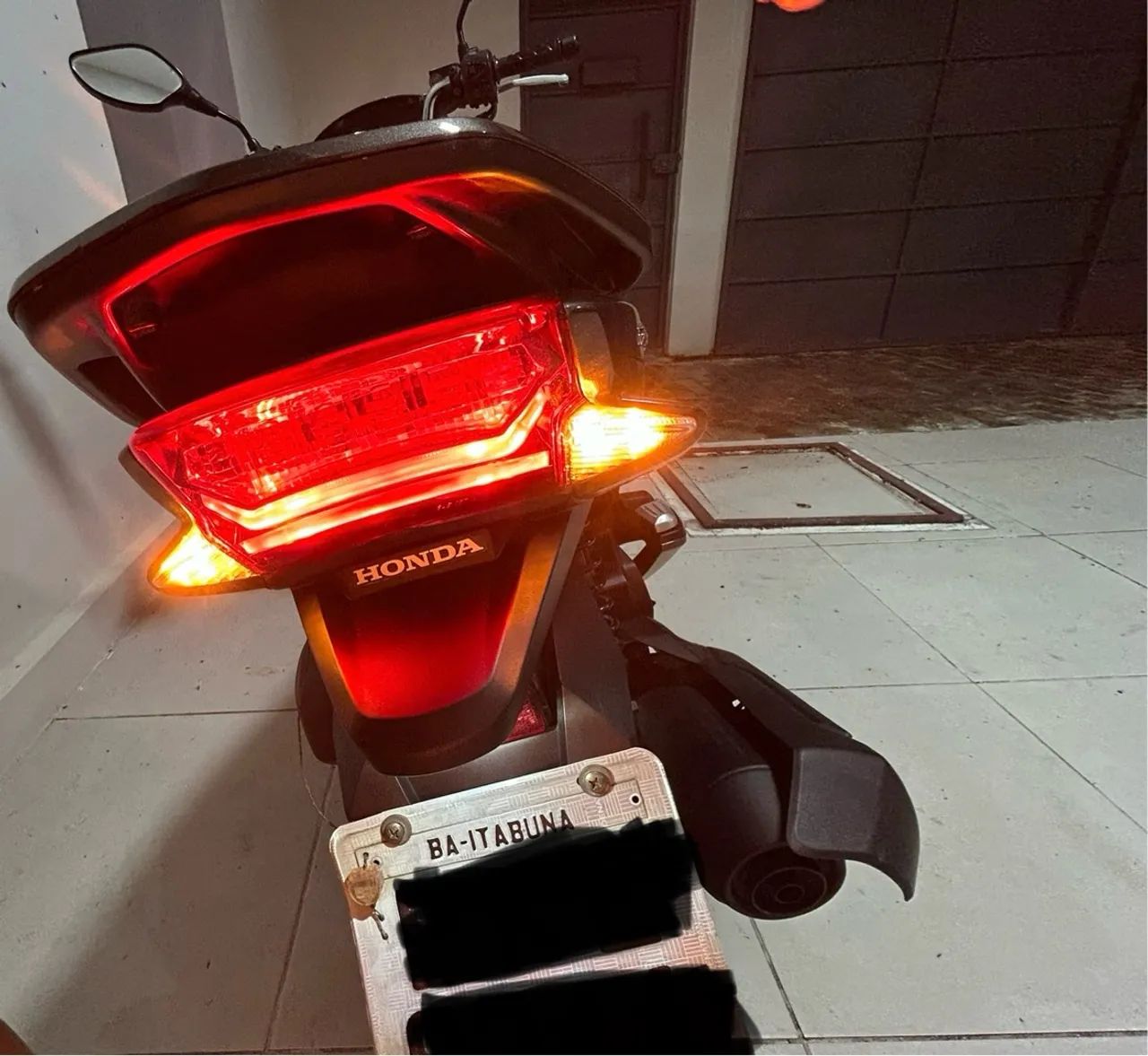 PCX - Foto 2