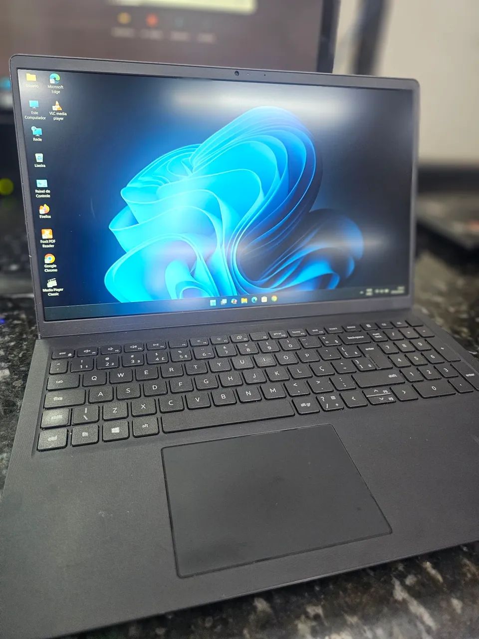 Notebook Dell Vostro 351064385331155585120