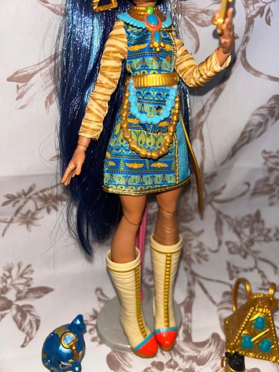 Boneca Monster High Cleo de Nile Básica 3° Geração  - Foto 6