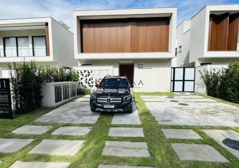 Casa de Alto Padrão com Vista para o Campo de Golfe - Angra dos Reis/RJ