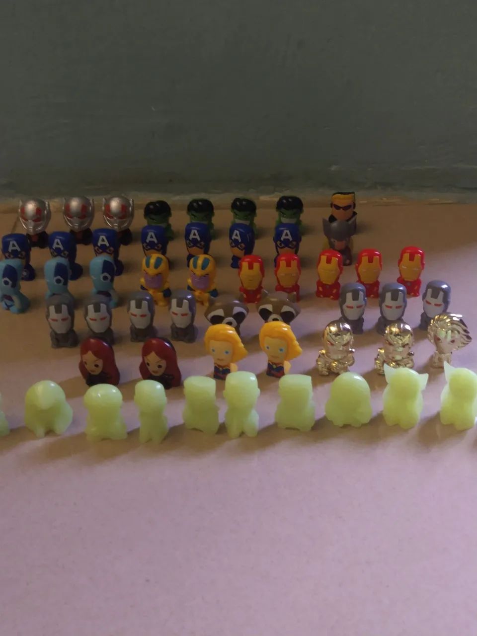 Miniaturas dos Vingadores