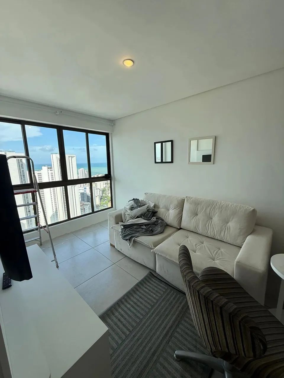 Alugo apartamento mobiliado com dois quartos em Boa Viagem