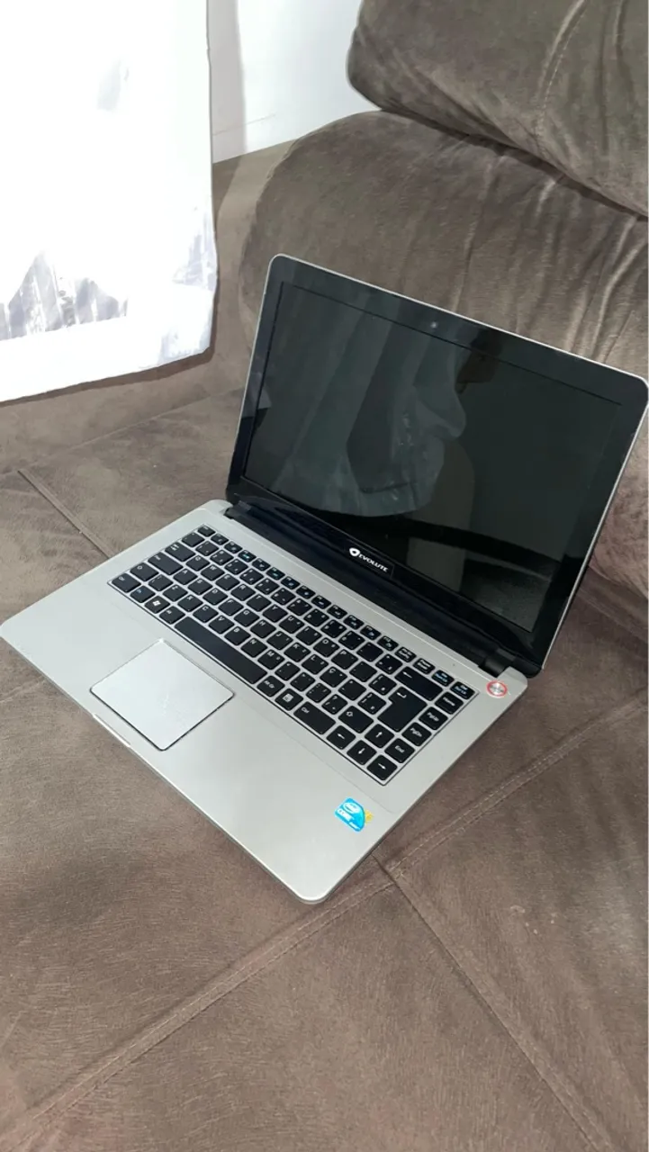 Vendo este Notbook
