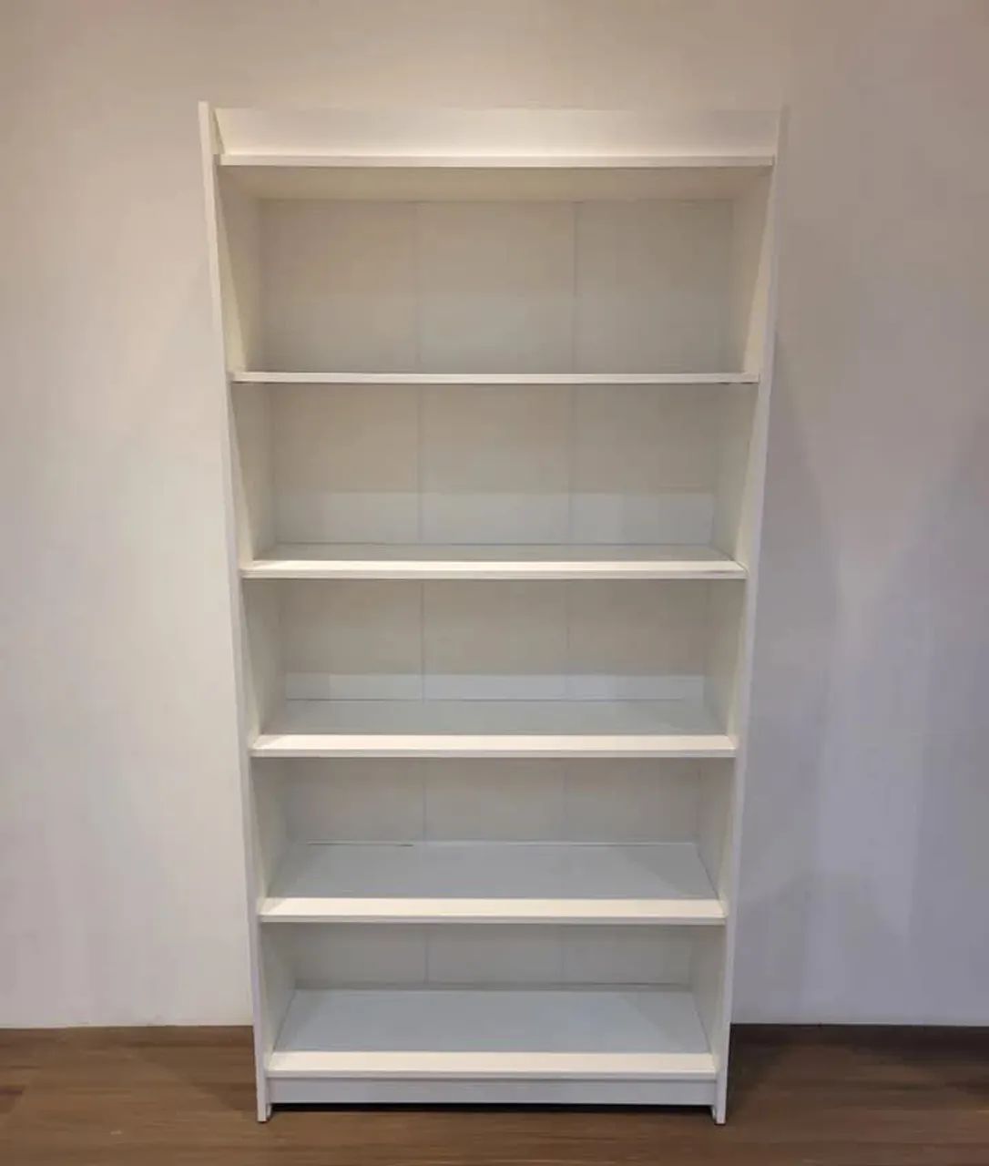 Estante Expositora Branca - Ideal para Comércio