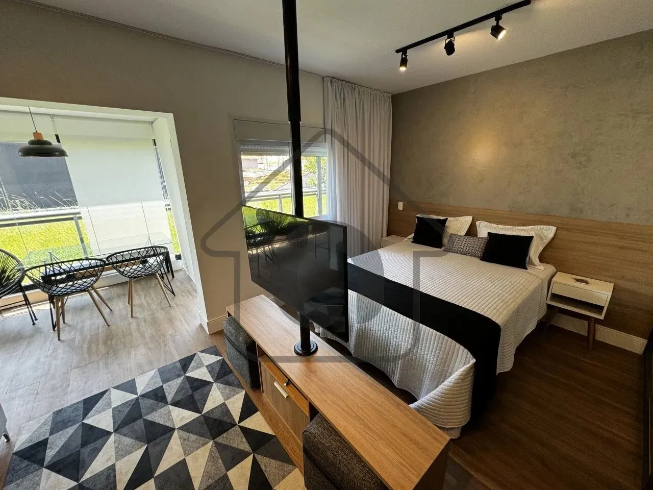 Apartamento moderno para locação na Chácara Santo Antônio: 1 quarto, 1 sala, 1 banheiro, 2