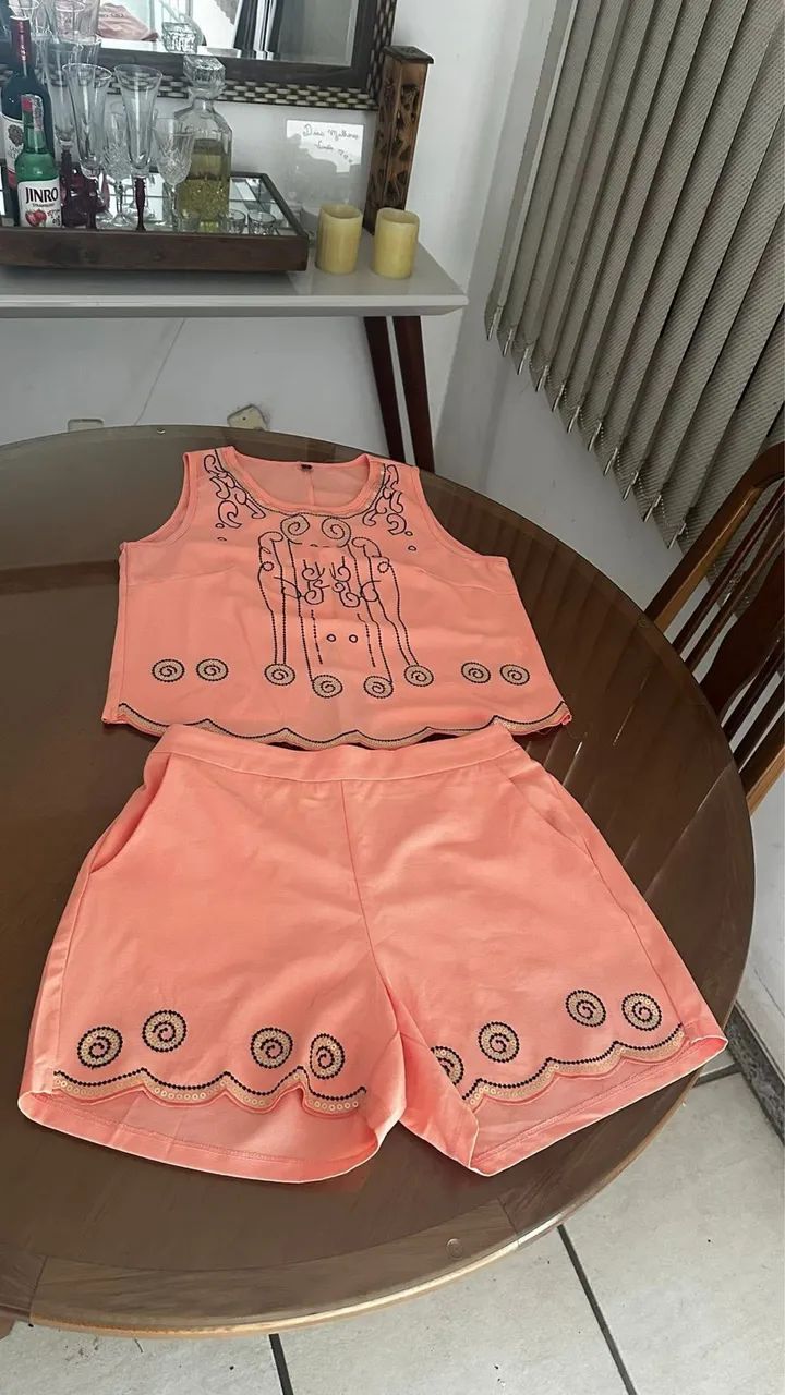 Conjunto short e blusa
