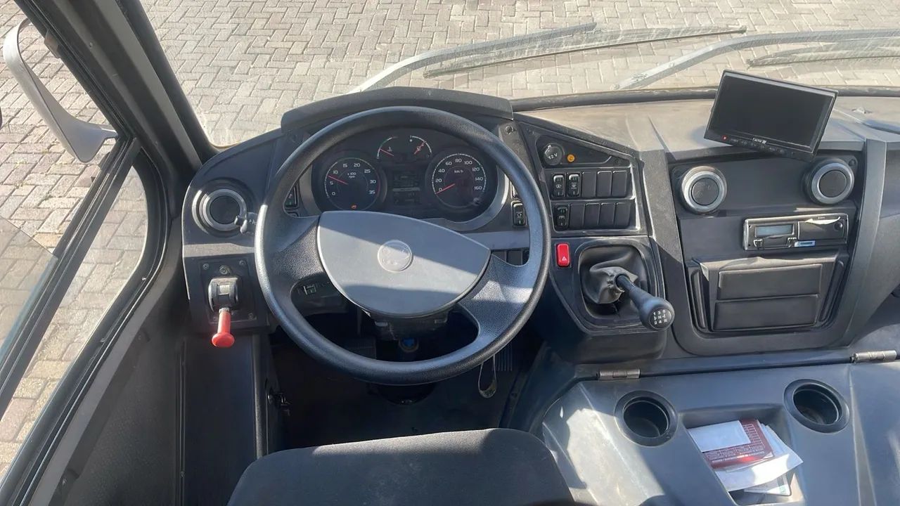 Volare v8L escolar 46  lugares 22.000 km  - Foto 5