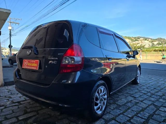 Fit LX 2004 1.4 automático completo+ multimídia+ couro - Foto 2