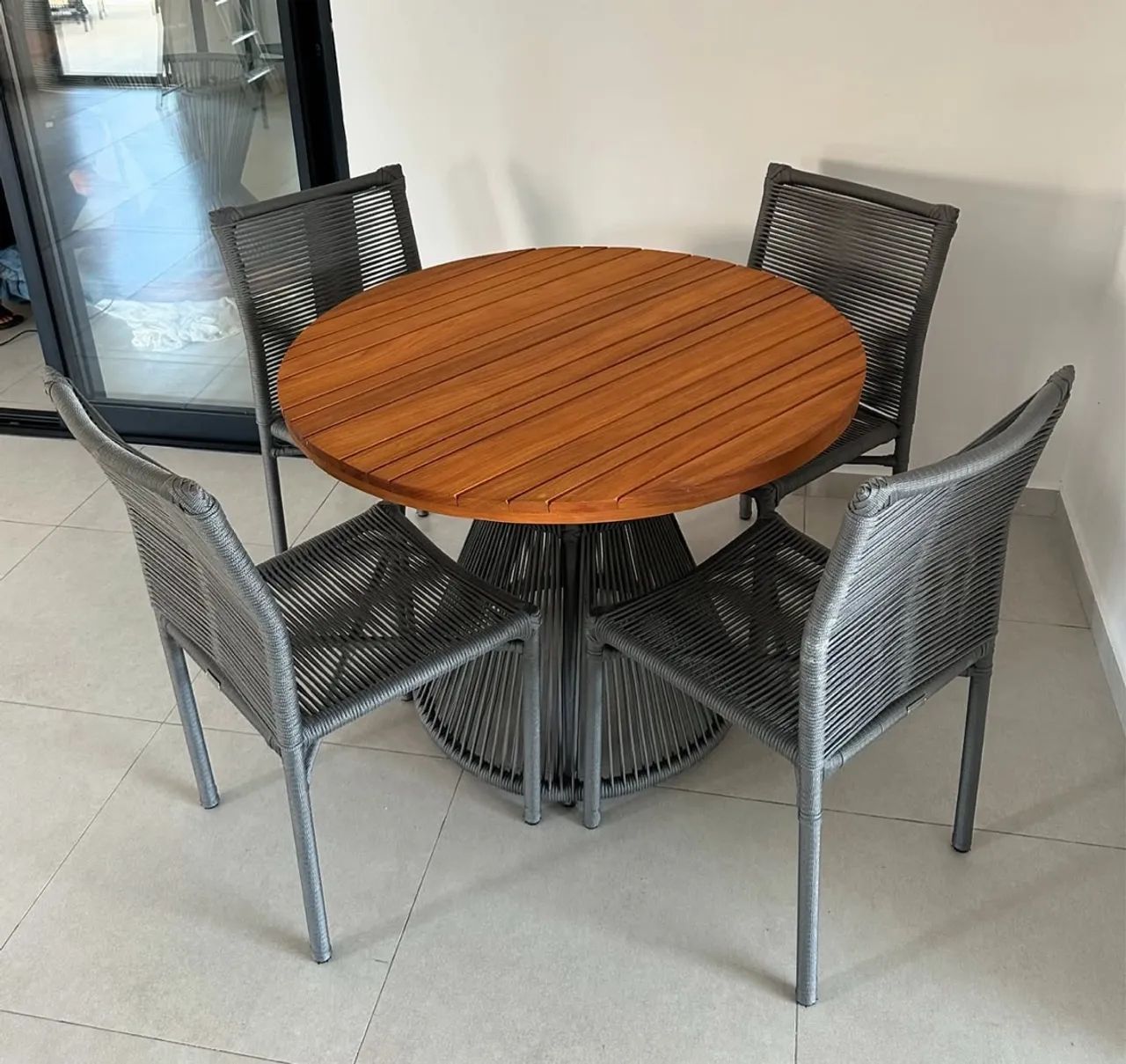 Mesa de Jantar Redonda com 4 Cadeiras em Corda Náutica - Foto 2