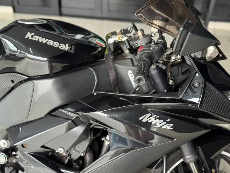 Kawasaki Zx-10rr 998cc 2010 - 1436217187 | OLX