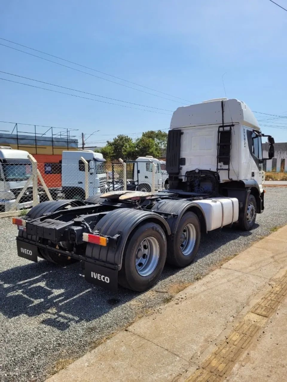 IVECO STRALIS 460 6X2 AUTOMÁTICO SEM ARLA 2011 - 2012 BRANCO - Foto 8