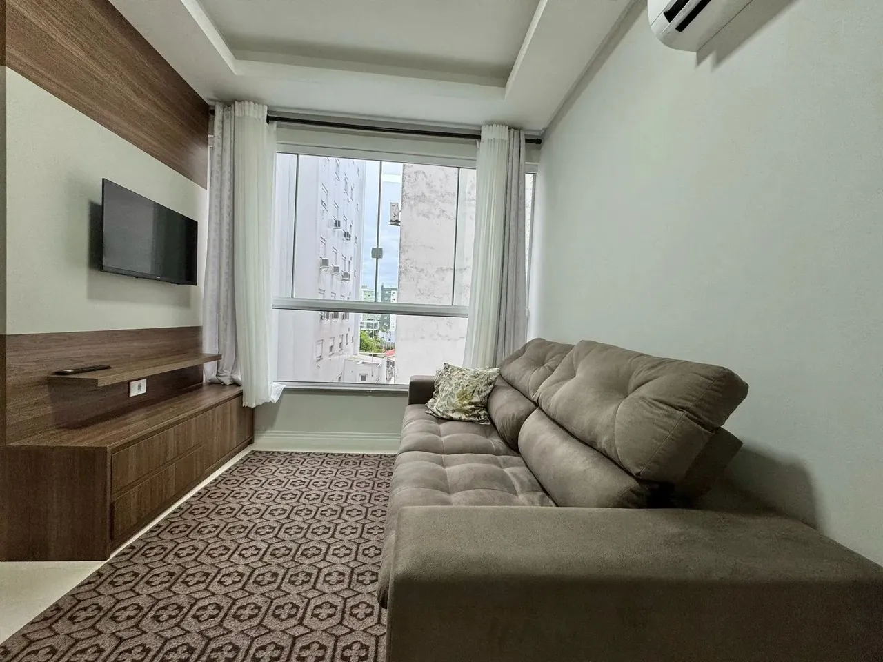 Apartamento de 2 quartos novo a venda em Capão da Canoa, mobiliado!