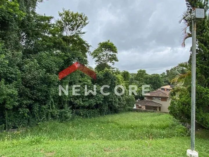 Lote em condomínio em Rua Fernão Dias Paes Leme - Granja Viana - Carapicuíba/SP
