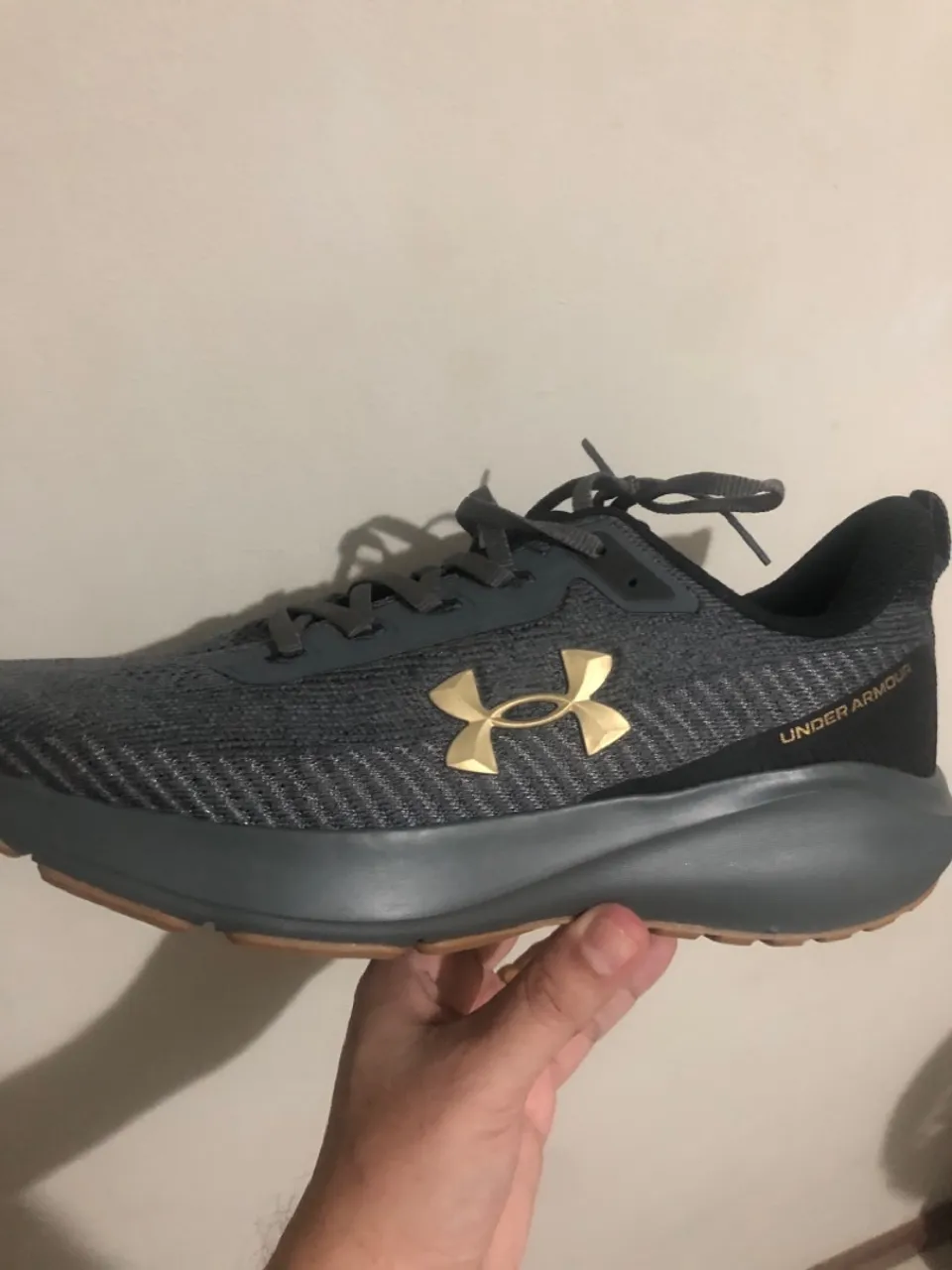 Tênis Under Armour Masculino - Conforto e Estilo