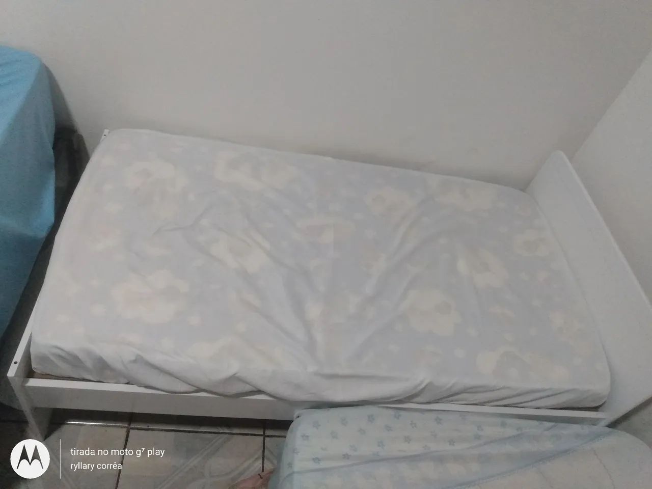 Cama Infantil com Desenhos Coloridos - Foto 2