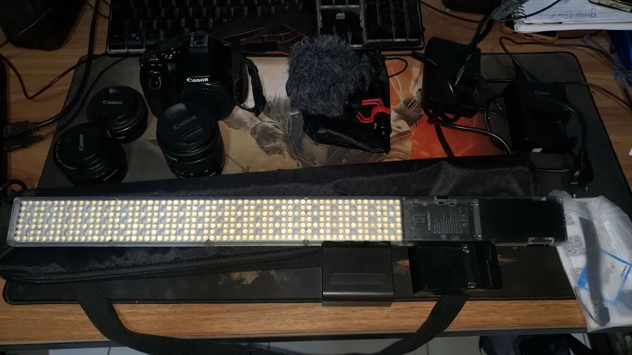 Canon dslr3, lentes (50mm)(18-55)(24mm), Yongnuo YN 360III, Microfone Boya By-mm1 - Foto 6