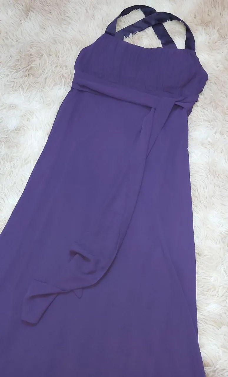 Vestido de festa roxo elegante 