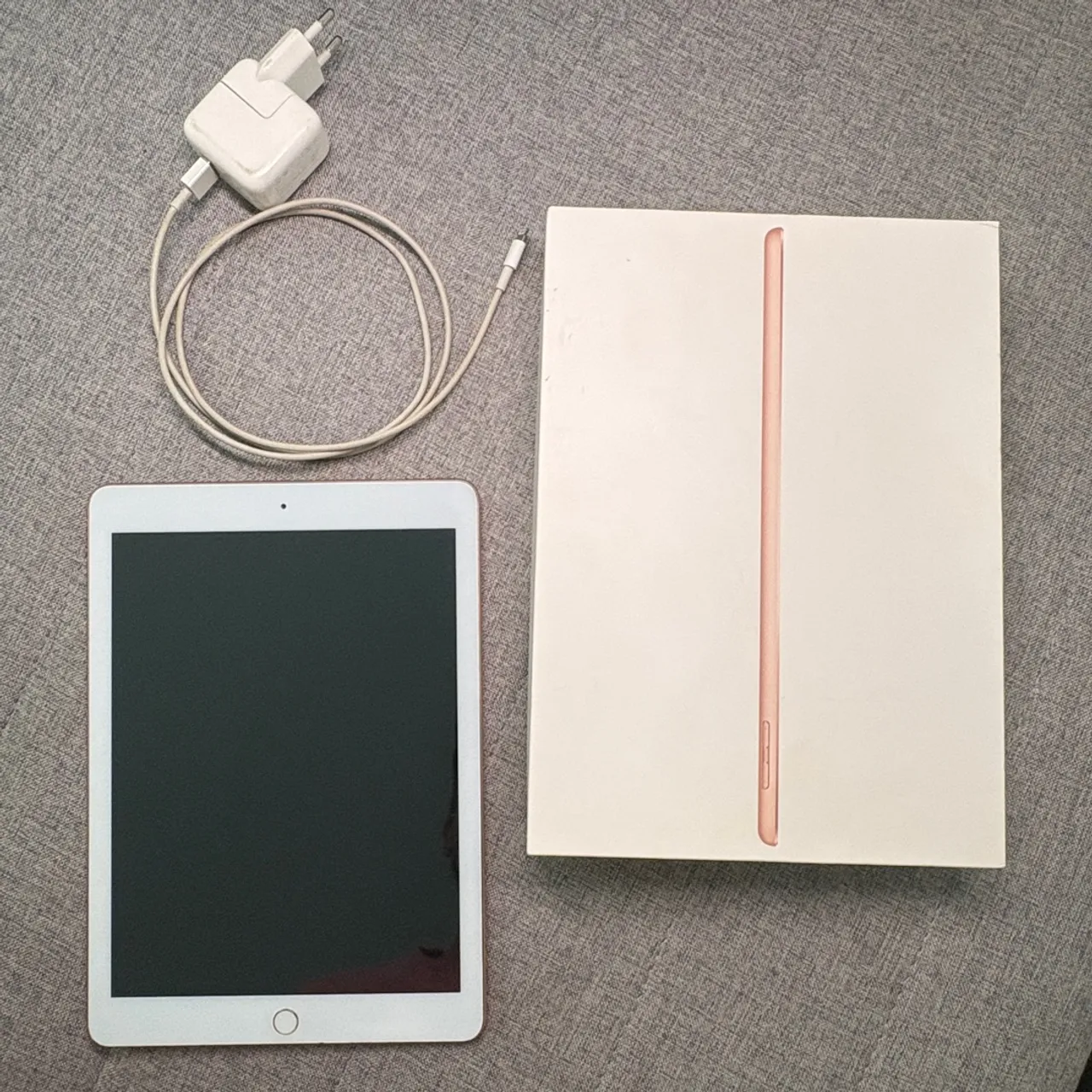 iPad 6 geração - 32GB - Rose - 