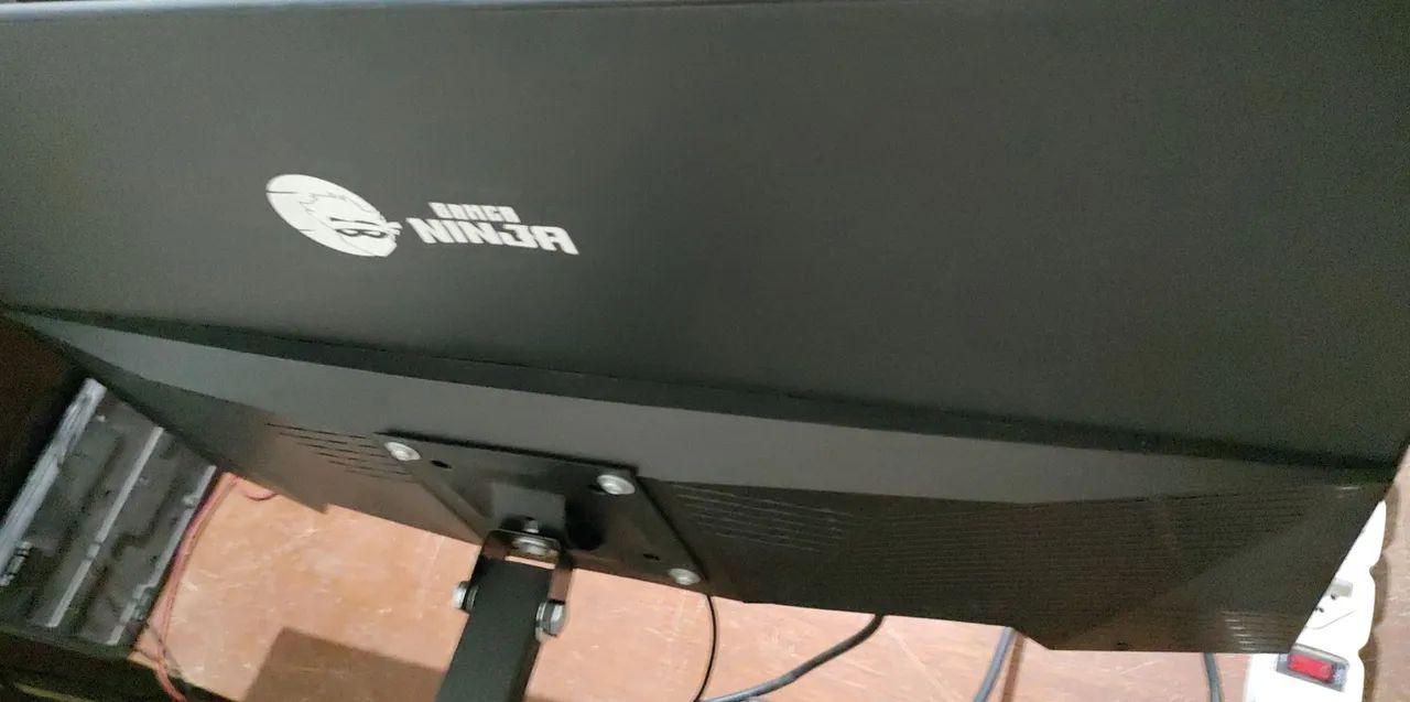 Monitor Gamer 27'' Quad HD 165Hz - Foto 3