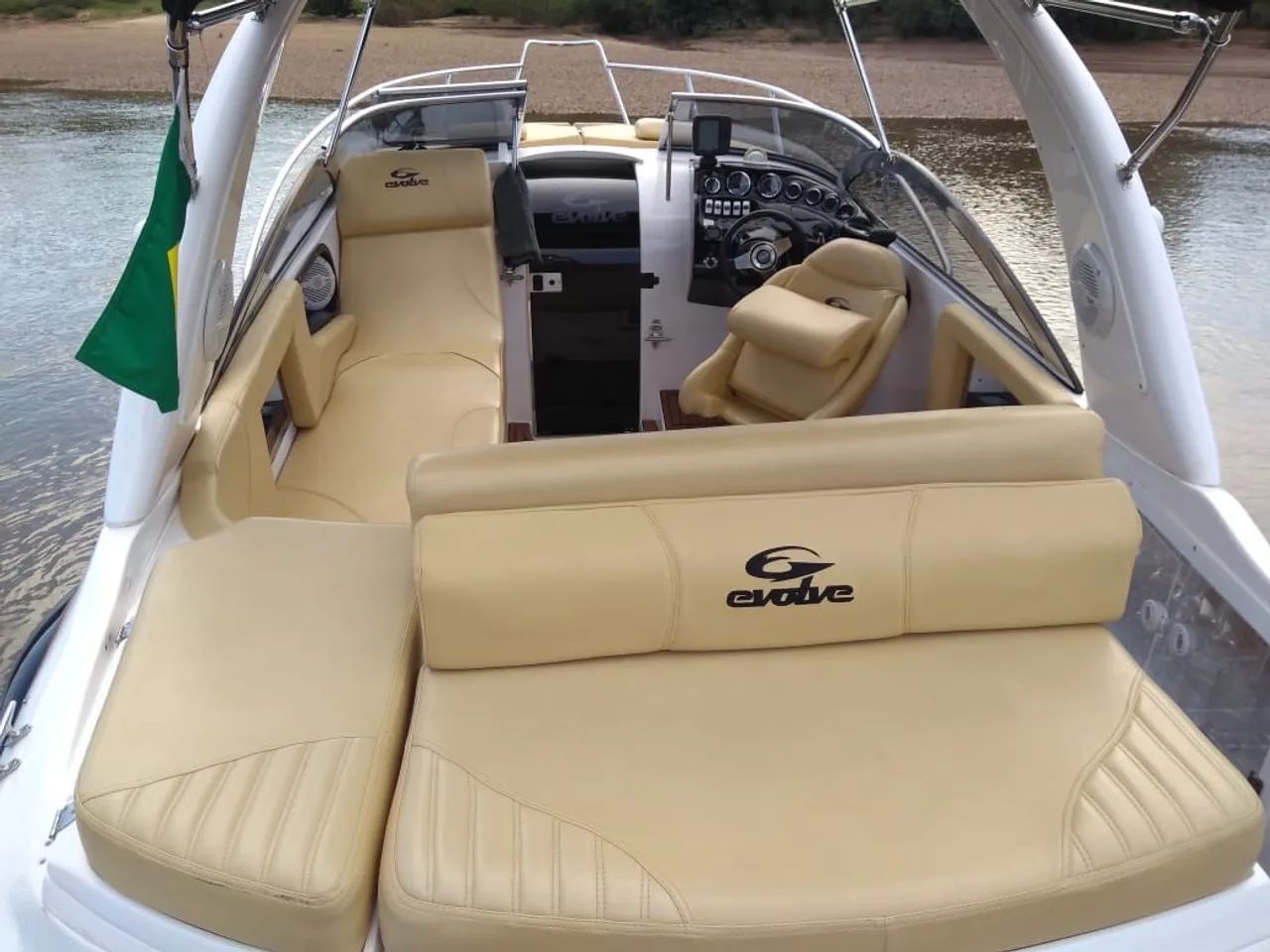Lancha Evolve 235 cab - Foto 11
