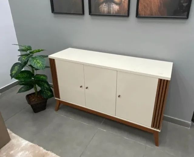 Buffet Com 3 Portas e adega 