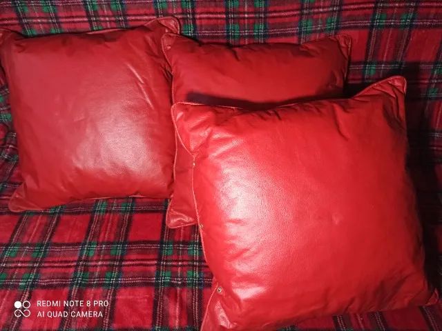 Conjunto  de  três  almofadas  em courino - Foto 3
