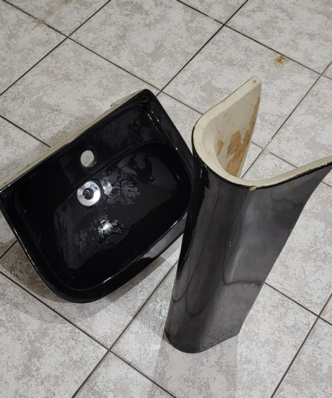 Lavatório Deca com Cuba e Coluna Preto. Seminovo. - Foto 2