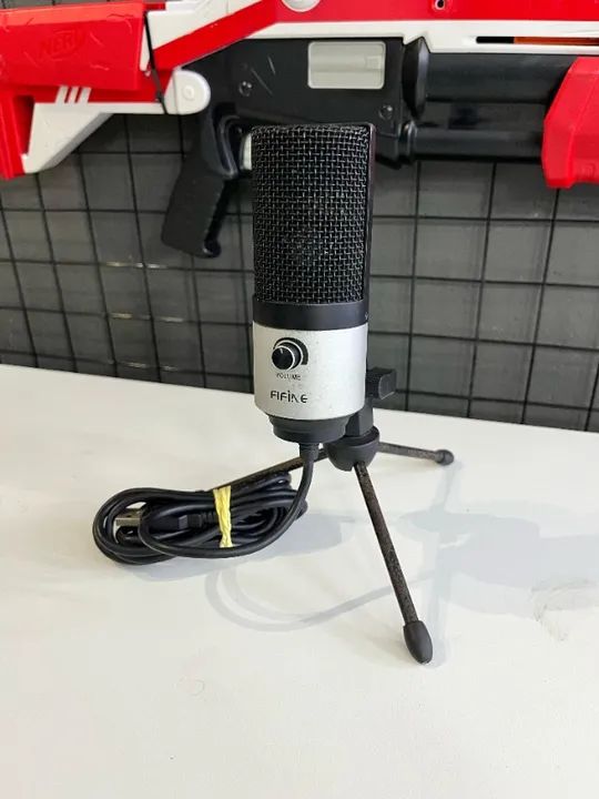Microfone Gamer de Mesa - Fifine 