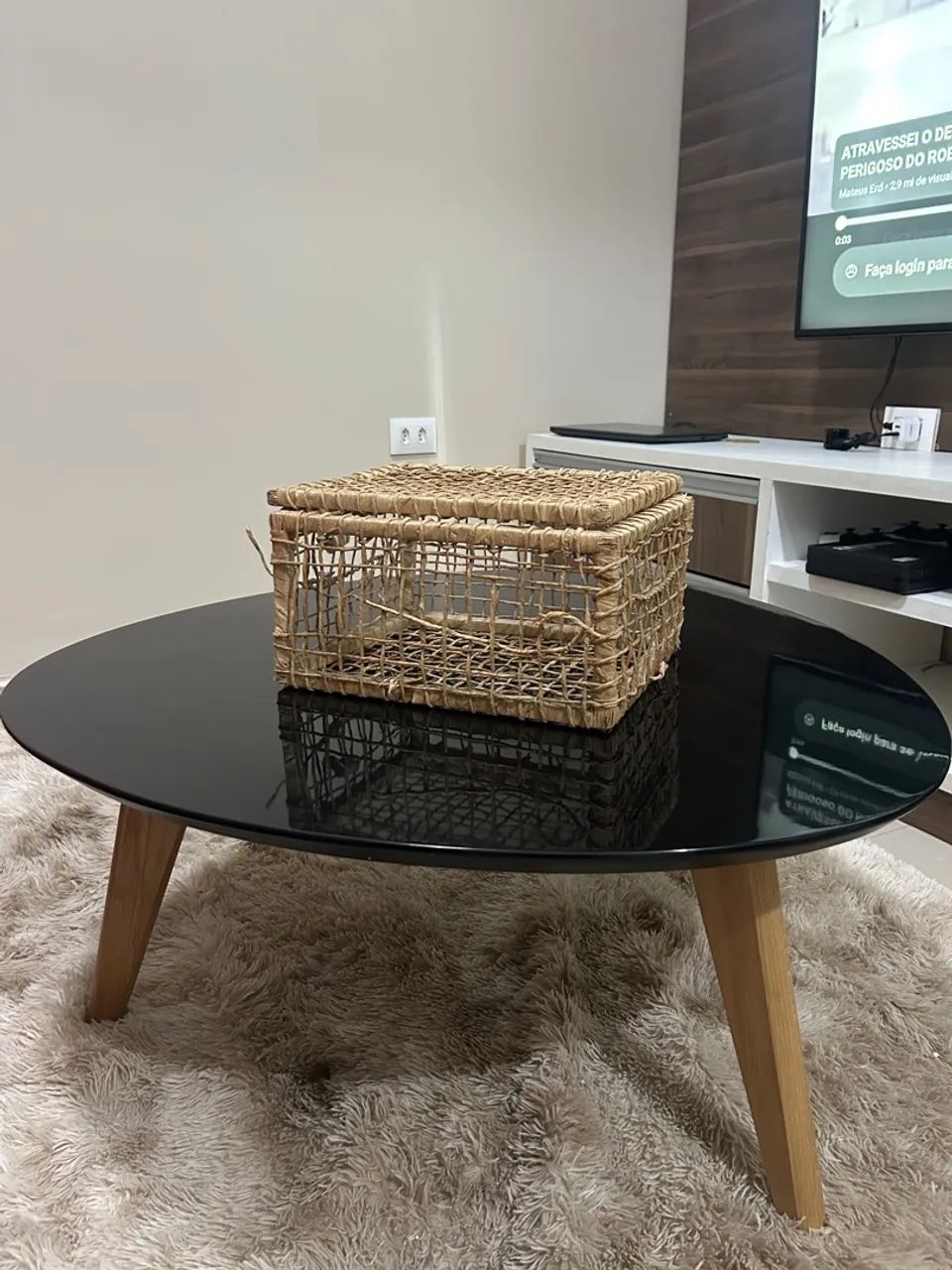 Mesa de centro orgânica madeira maciça 