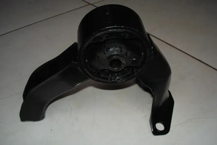 Coxim motor traseiro Lancer. - Foto 4