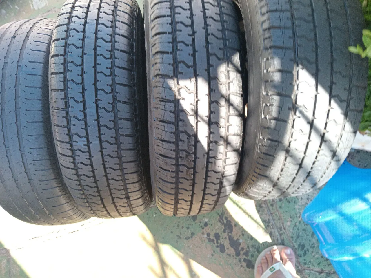 PNEUS FIRESTONE 175/7013 COM RODAS