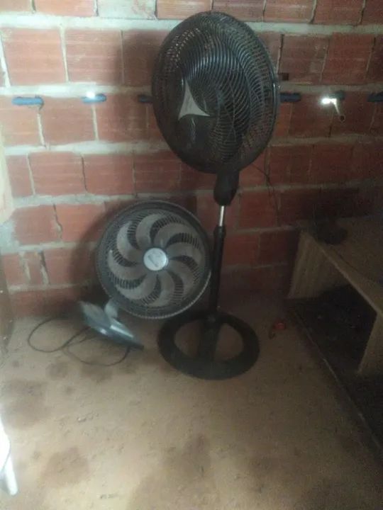 Ventilador de Mesa e Ventilador de Pé - Foto 3