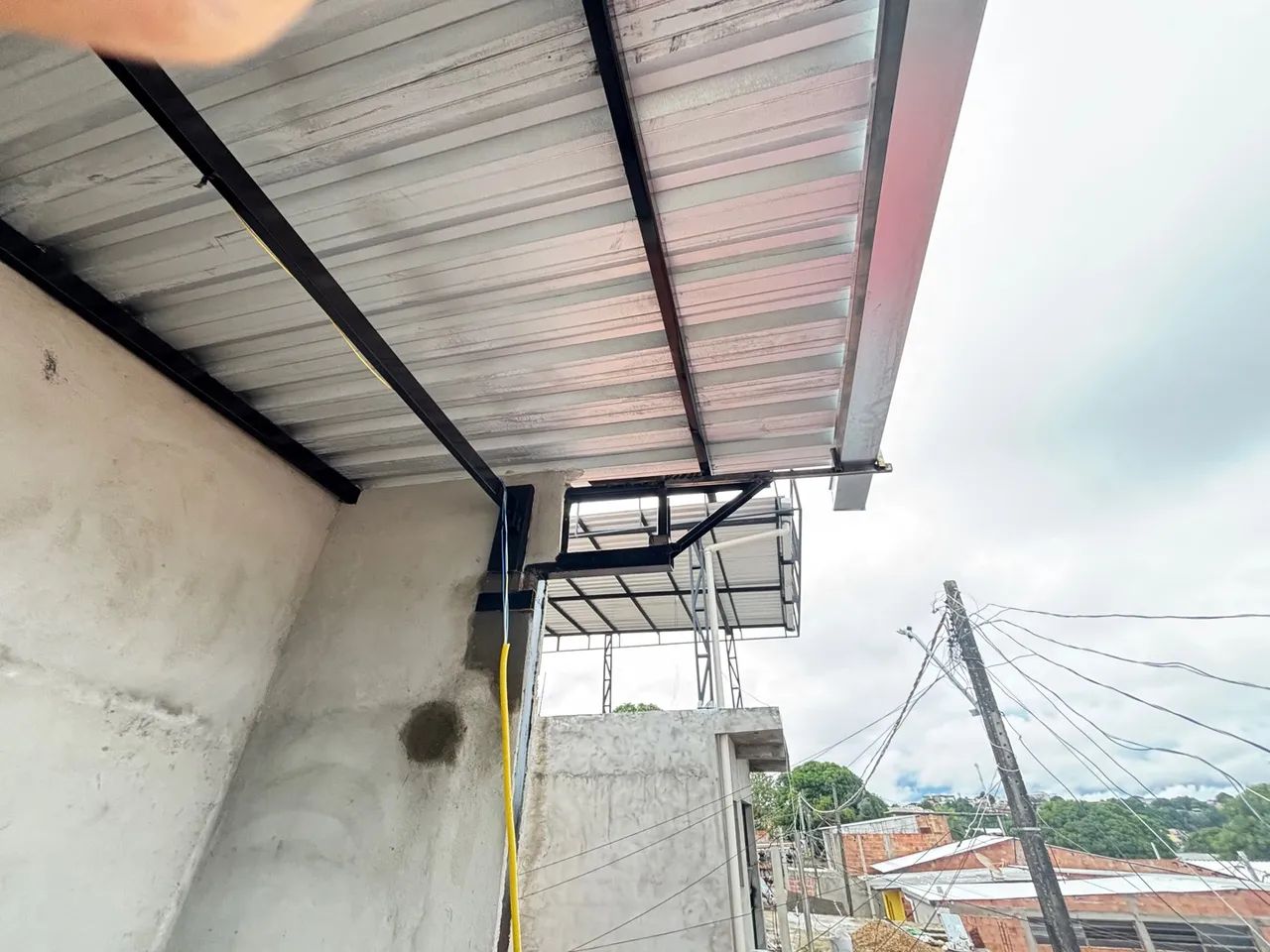Estrutura Metálica para Telhado - Qualidade e Durabilidade - Foto 3