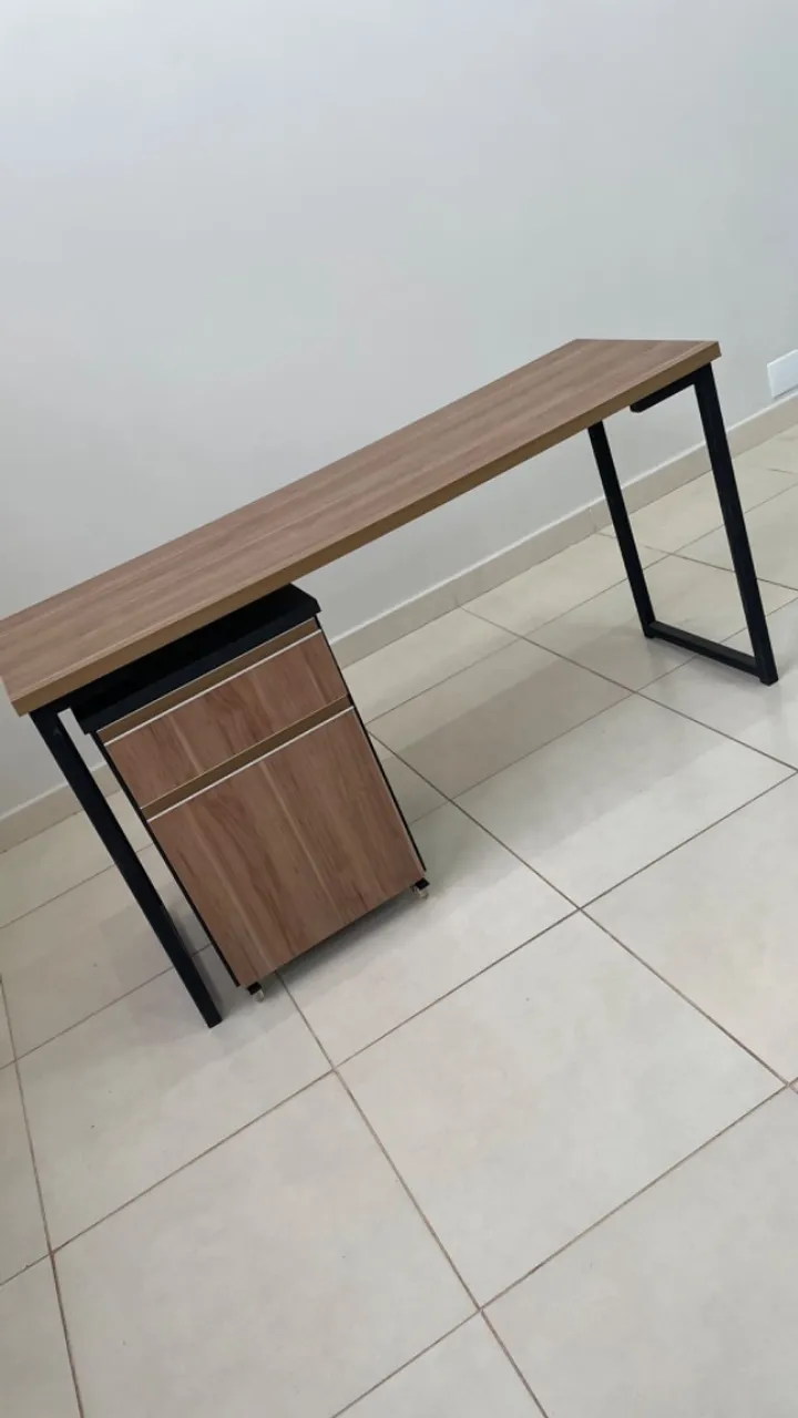 Mesa para computador - móvel planejado 