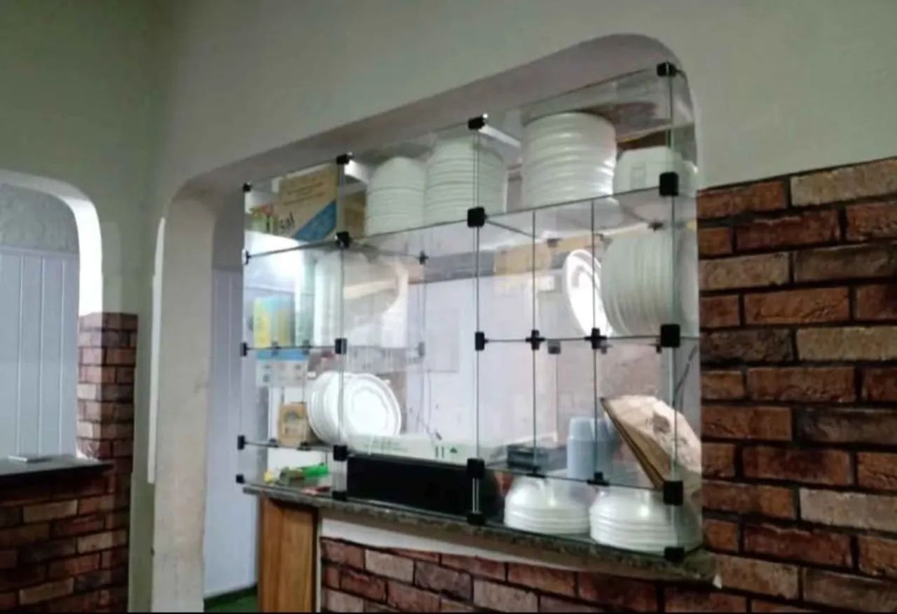 Cristaleira de Vidro para sua casa!