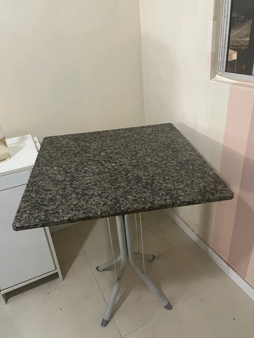 Granite table64307305146371120
