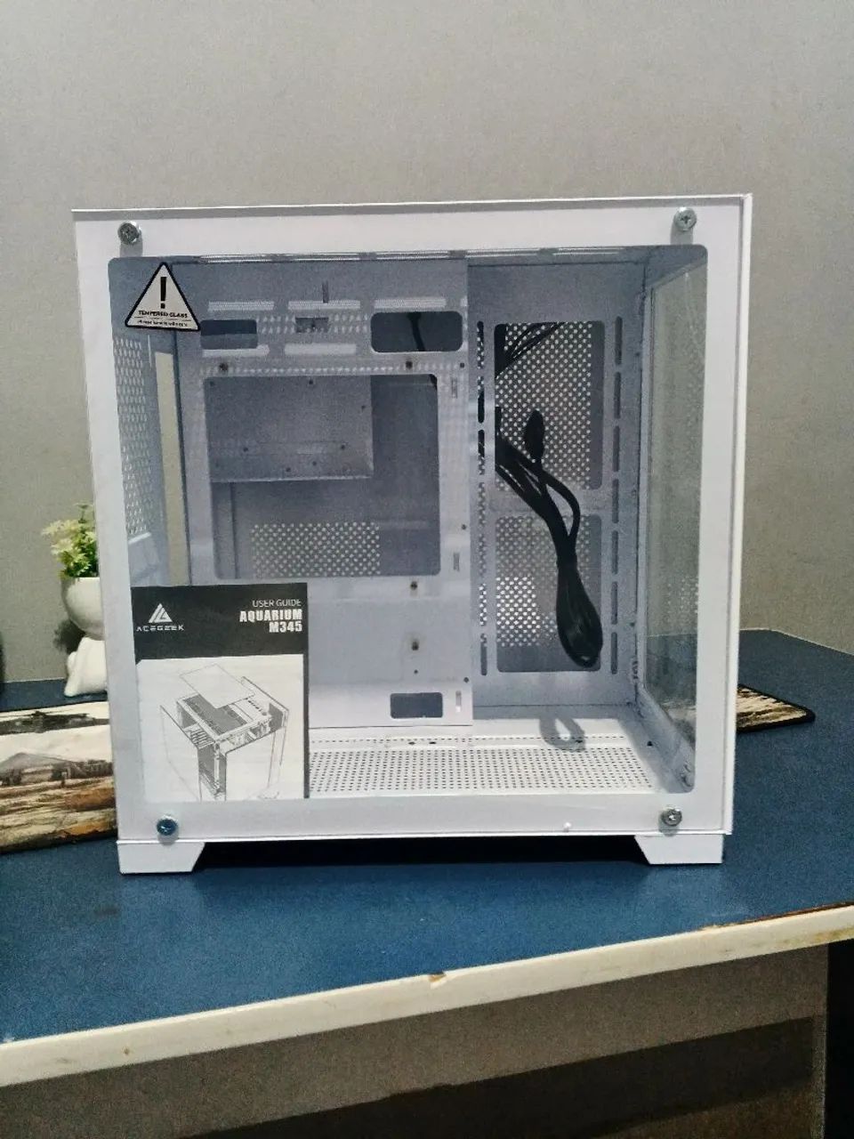 Gabinete Branco aquário da acegeek
