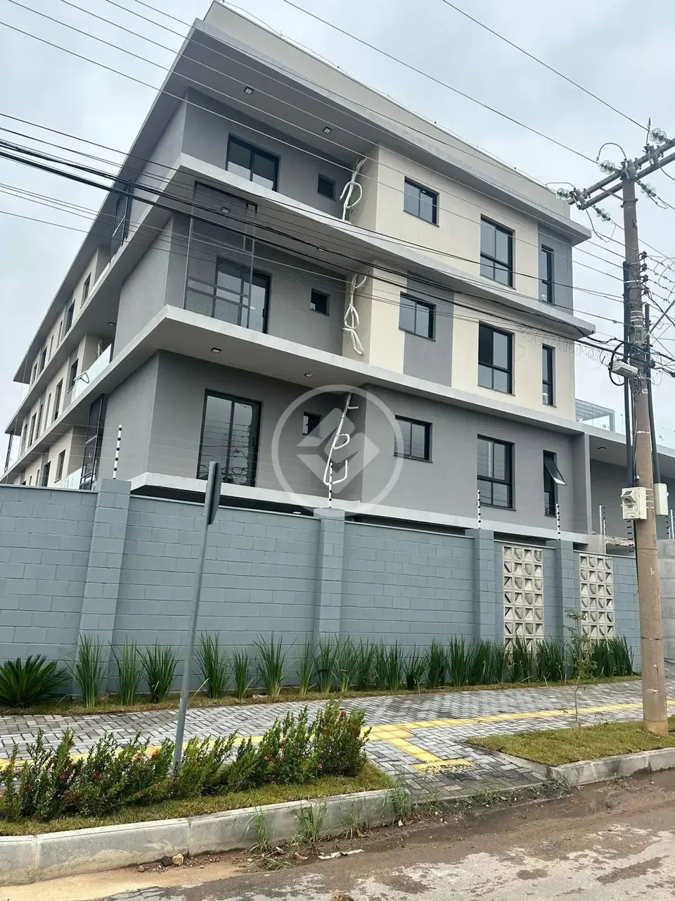 Prédio com 20 apartamentos no bairro Boa Esperança, sendo apartamentos com 57,55m2 a 95,5m