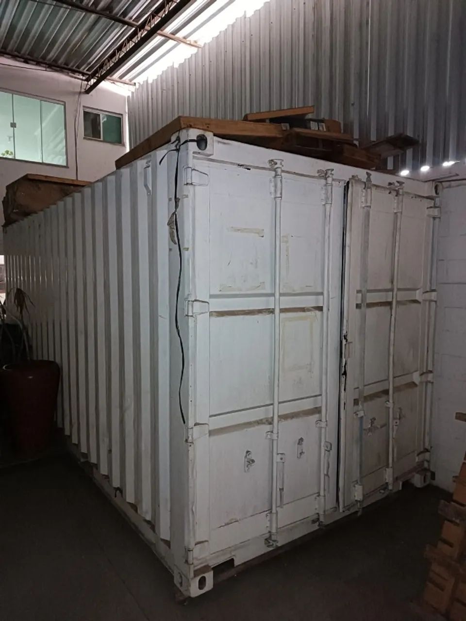 20-foot maritime container64231157626625122