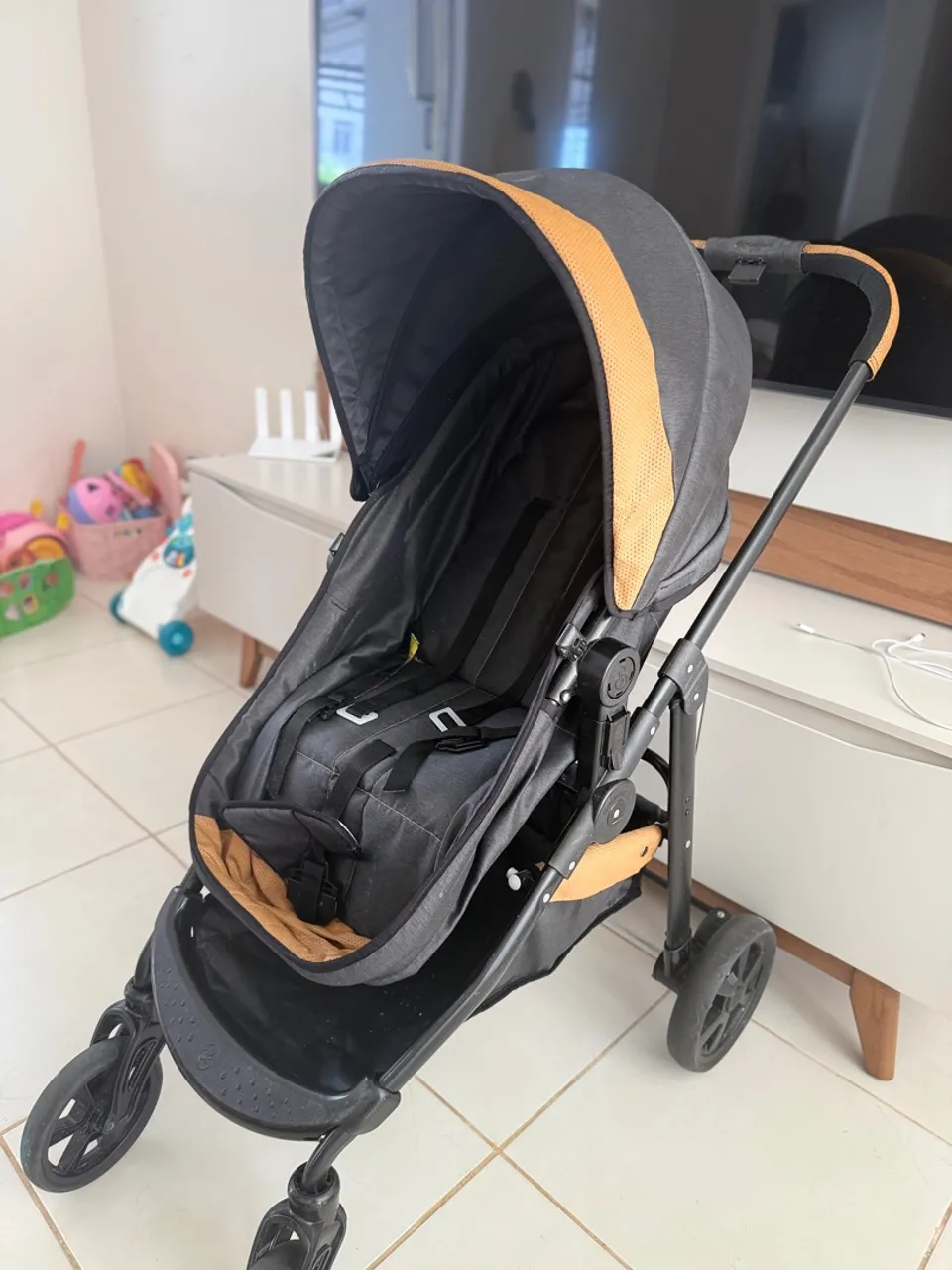 Carrinho de Bebê e Bebê conforto