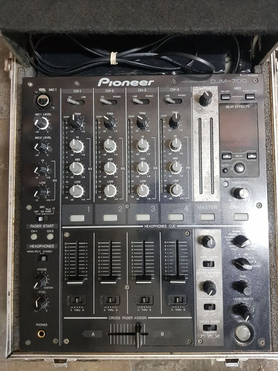 Mixer DJ Pioneer DJM-700 + 2 CDJ-850 - Equipamentos e