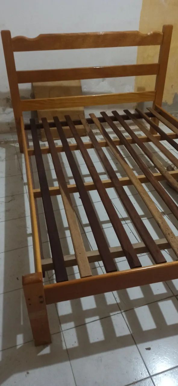 Cama de casal dia madeira macissa  - Foto 3