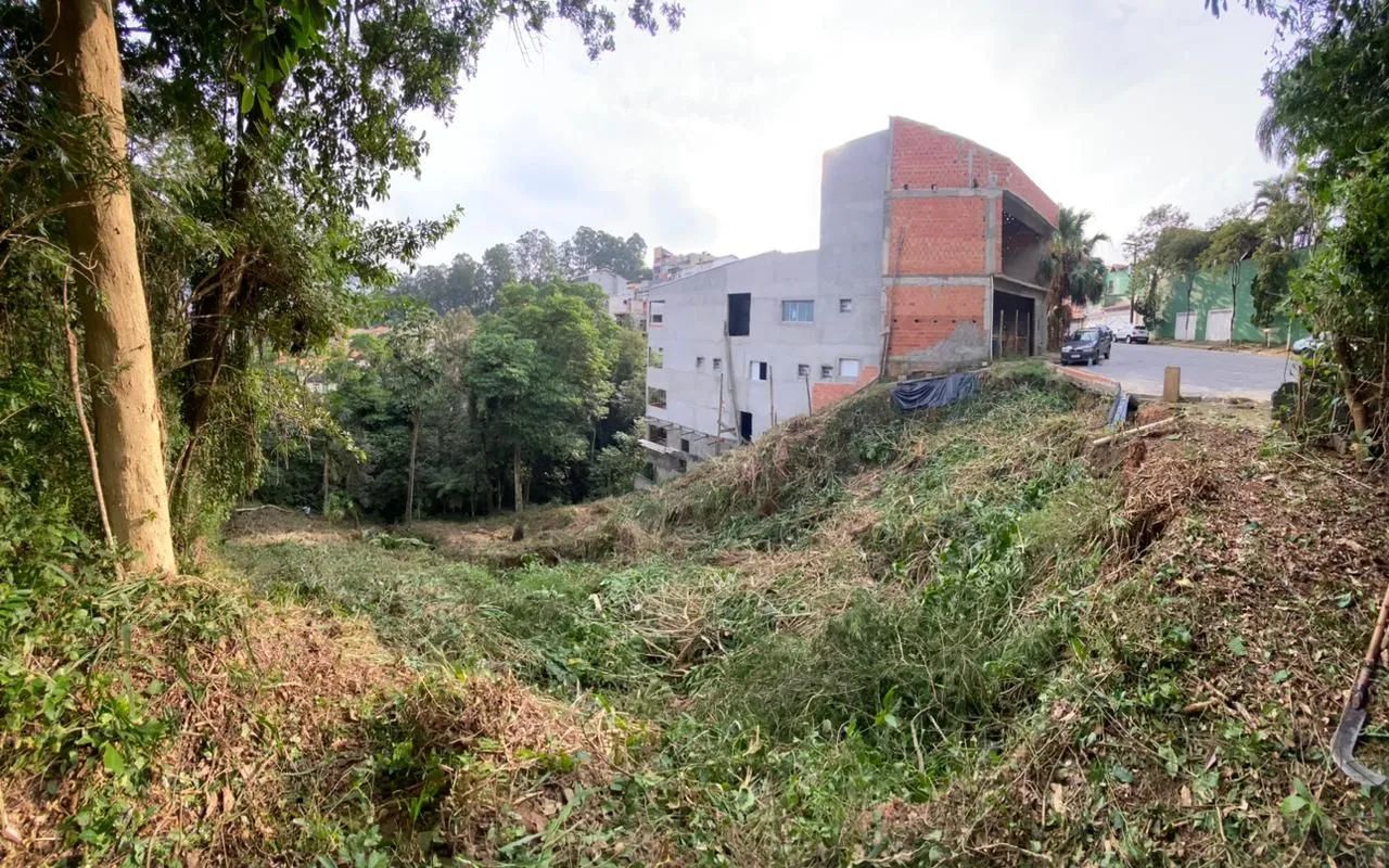 Terreno próximo ao Assai Da Régis Bitencourt 