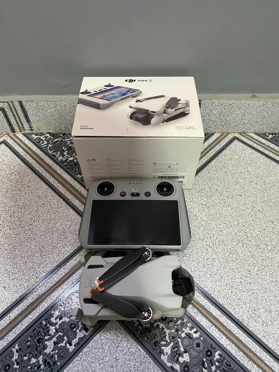 Drone DJI Mini 3 RC - Foto 2