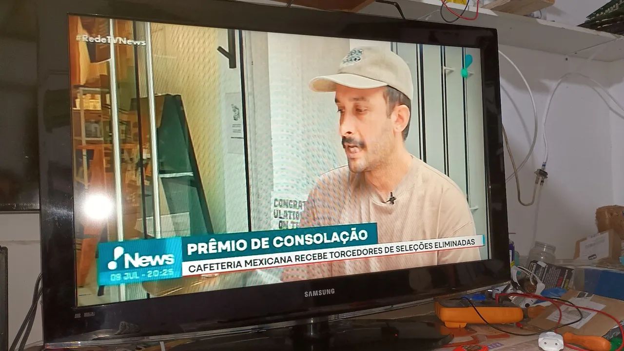 Tv Samsung 40 polegadas não e smart usar conversor digital  - Foto 3