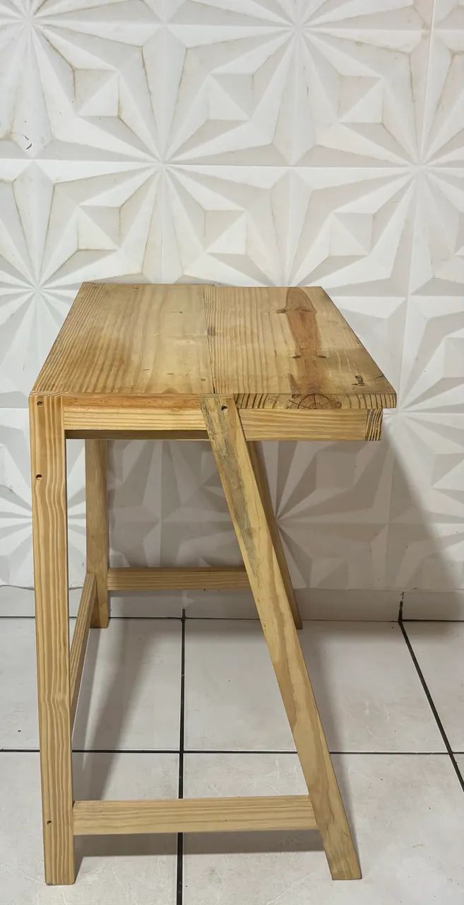 Mesa/escravinha de pinos a venda!