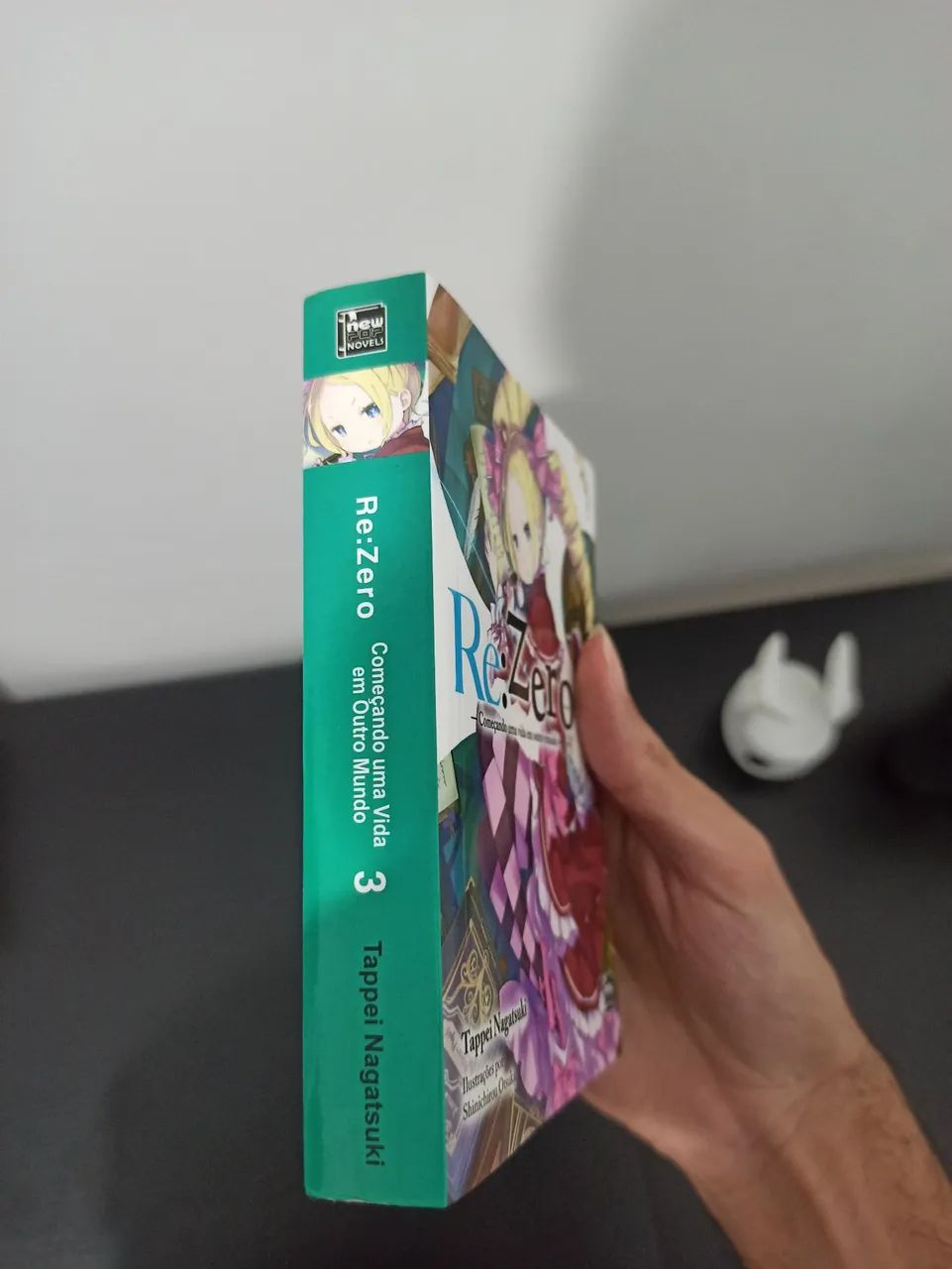 Re:Zero Volume 3 - Light Novel - Foto 2